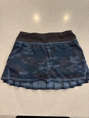 Lululemon tennis skirt size 2 Athletic Camo Tennis Skirt with Built-In Shorts